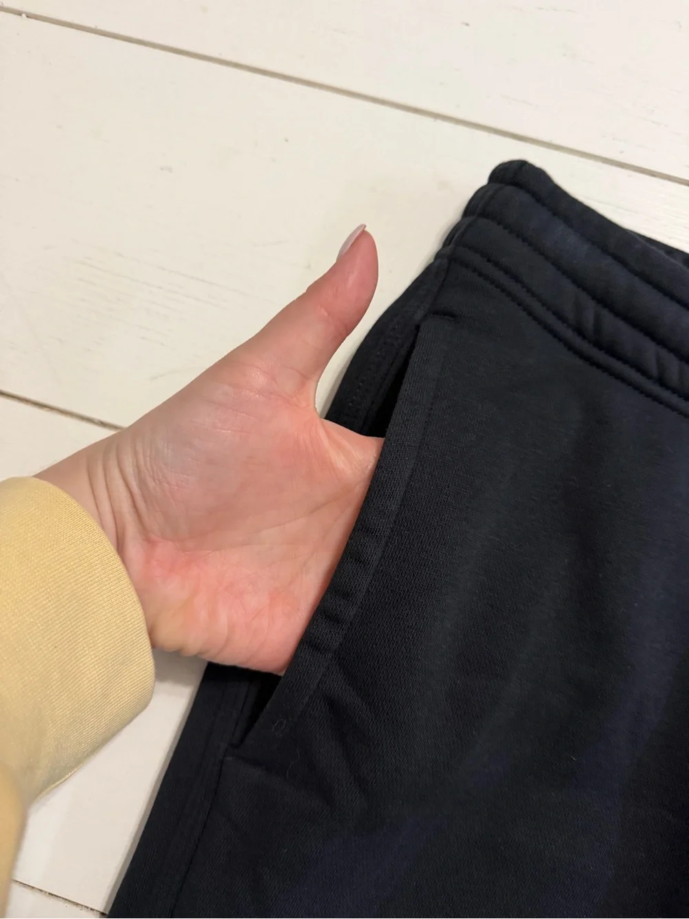 Nike Tapered Fit Sweatpants - Picture 3 of 5
